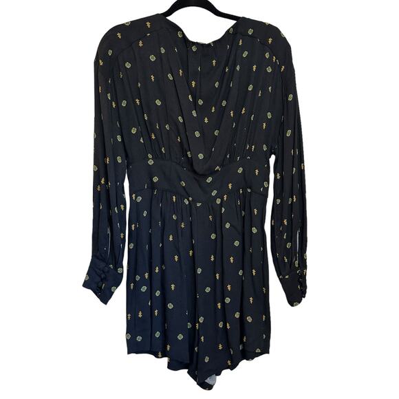 Free People Love Grows Black Long Sleeve Romper sz S - Picture 2 of 11